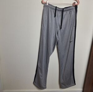 Nike Men's Gray Fleece Lined Thermafit Drawstring Sweatpants with Black Stripe